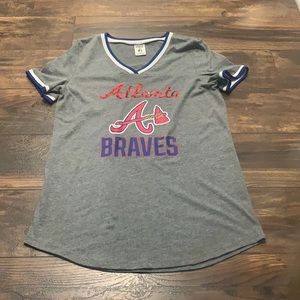 PINK Atlanta Braves tee size medium